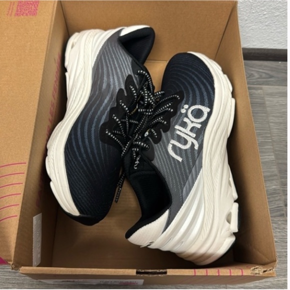 Ryka Devotion X Max Plus RS - Picture 2 of 8